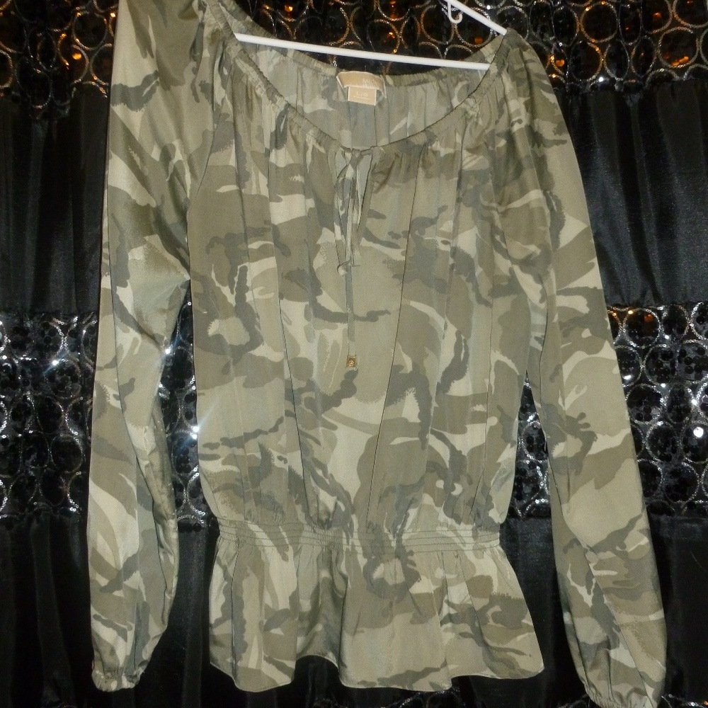 4 for 25 Michael Kors Camouflage Tassel Gold top